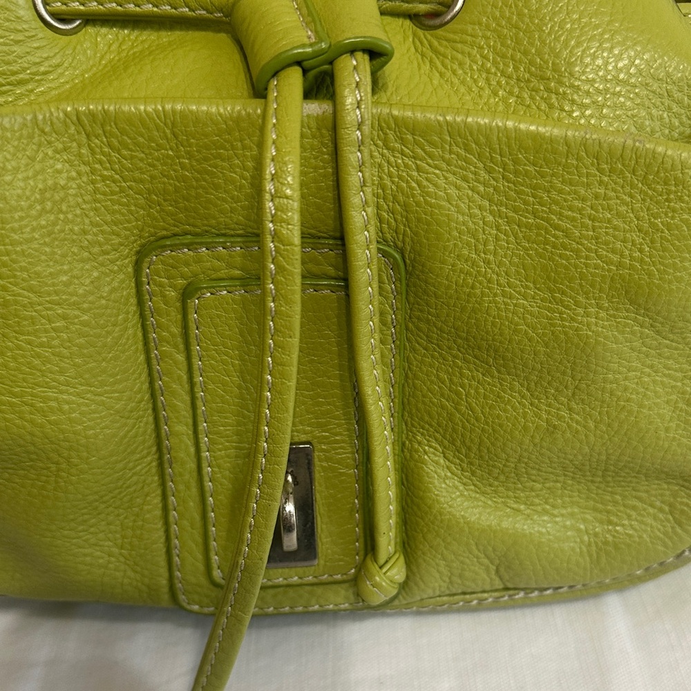 Marc Jacobs Lime Green Pebble Leather Shoulder Bag - Picture 10 of 15
